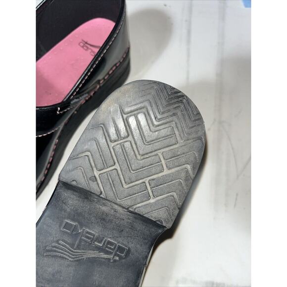 Dansko‎ Womens Breast Cancer Pink Ribbon Clogs Size 11 US 42 Nursing EUC - Picture 3 of 9
